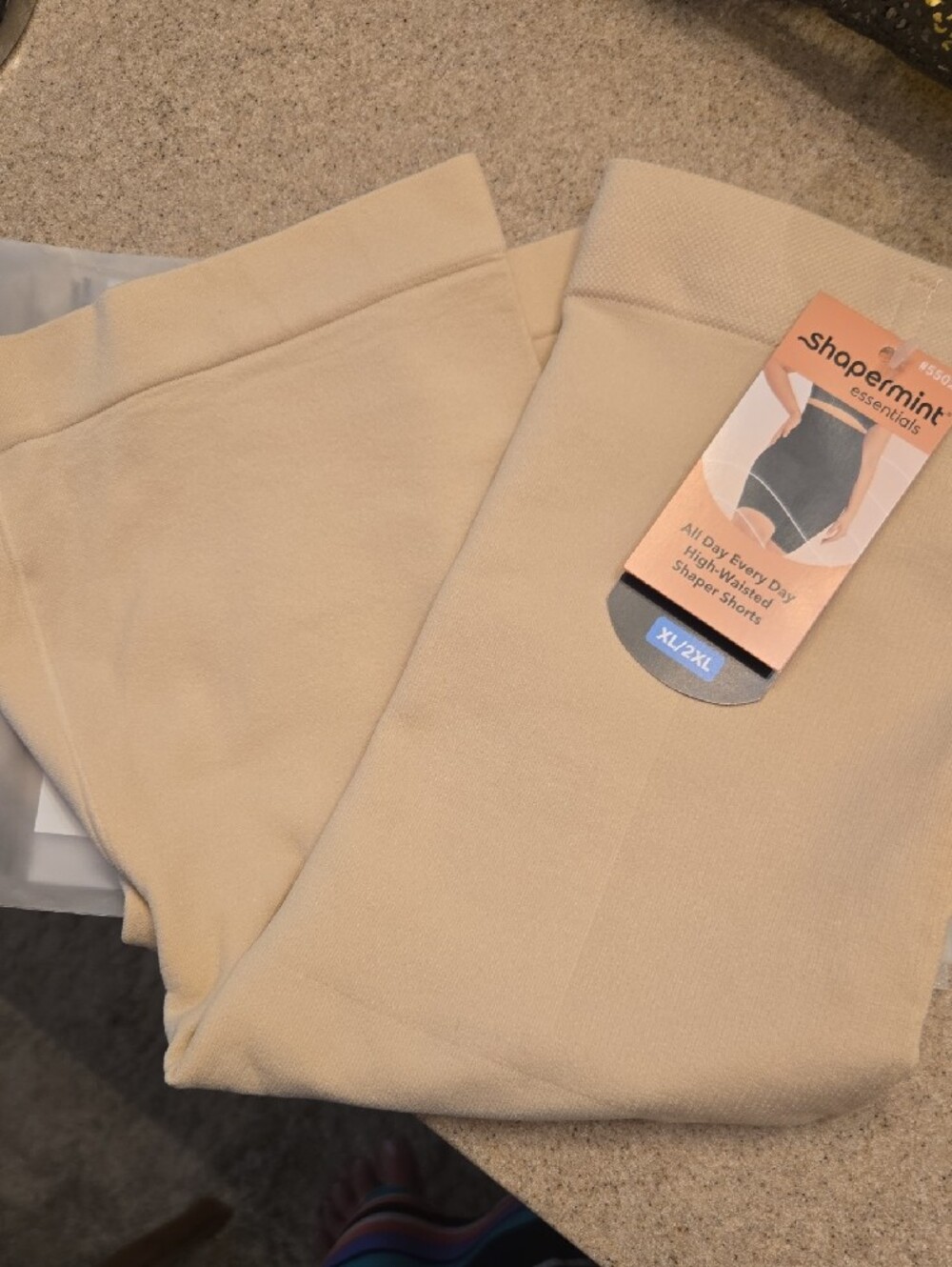 Shapermint...Shaper Shorts - Picture 3 of 5